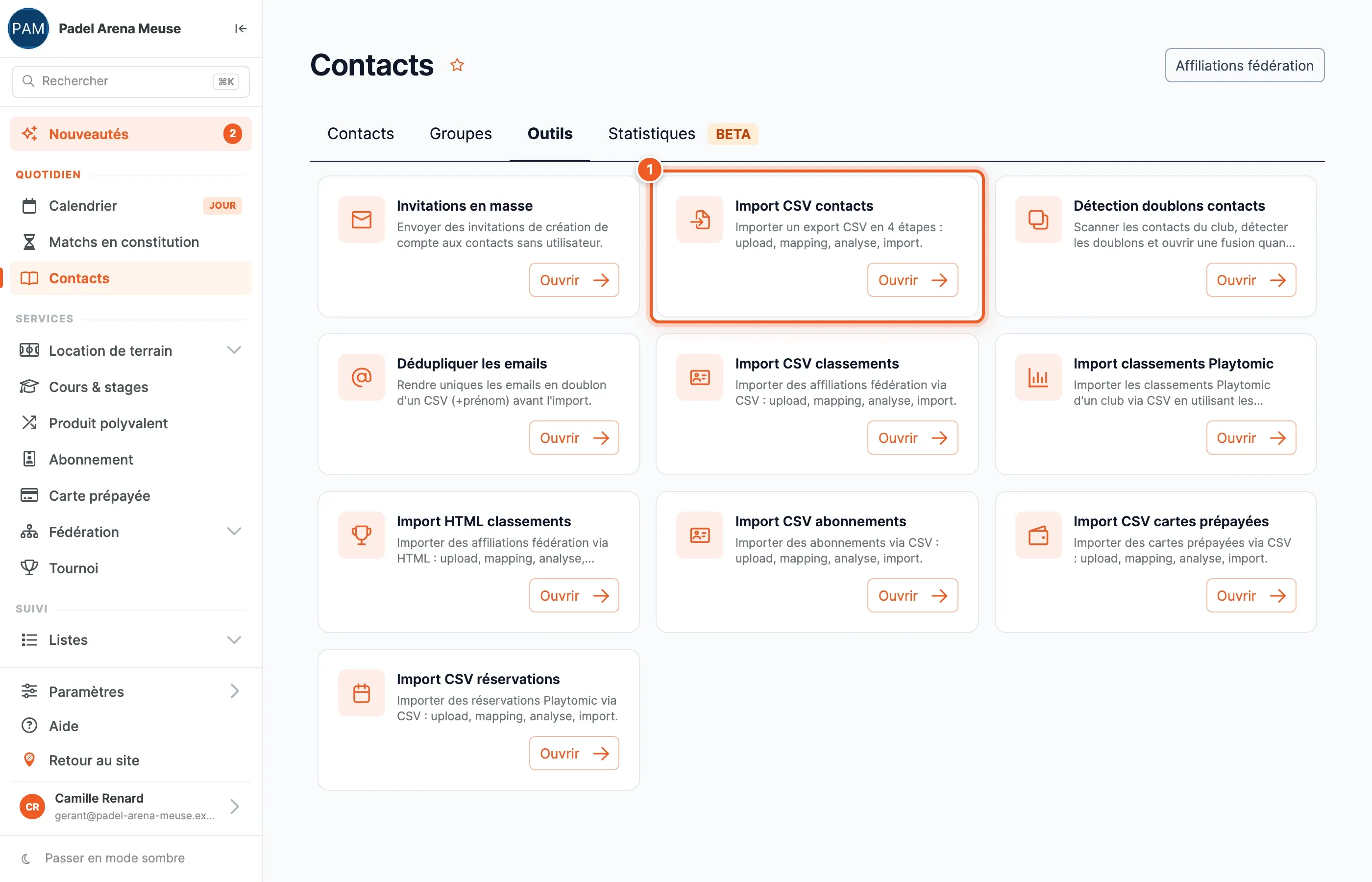 L’onglet Outils des contacts, avec les dix outils et la carte Import CSV contacts mise en évidence