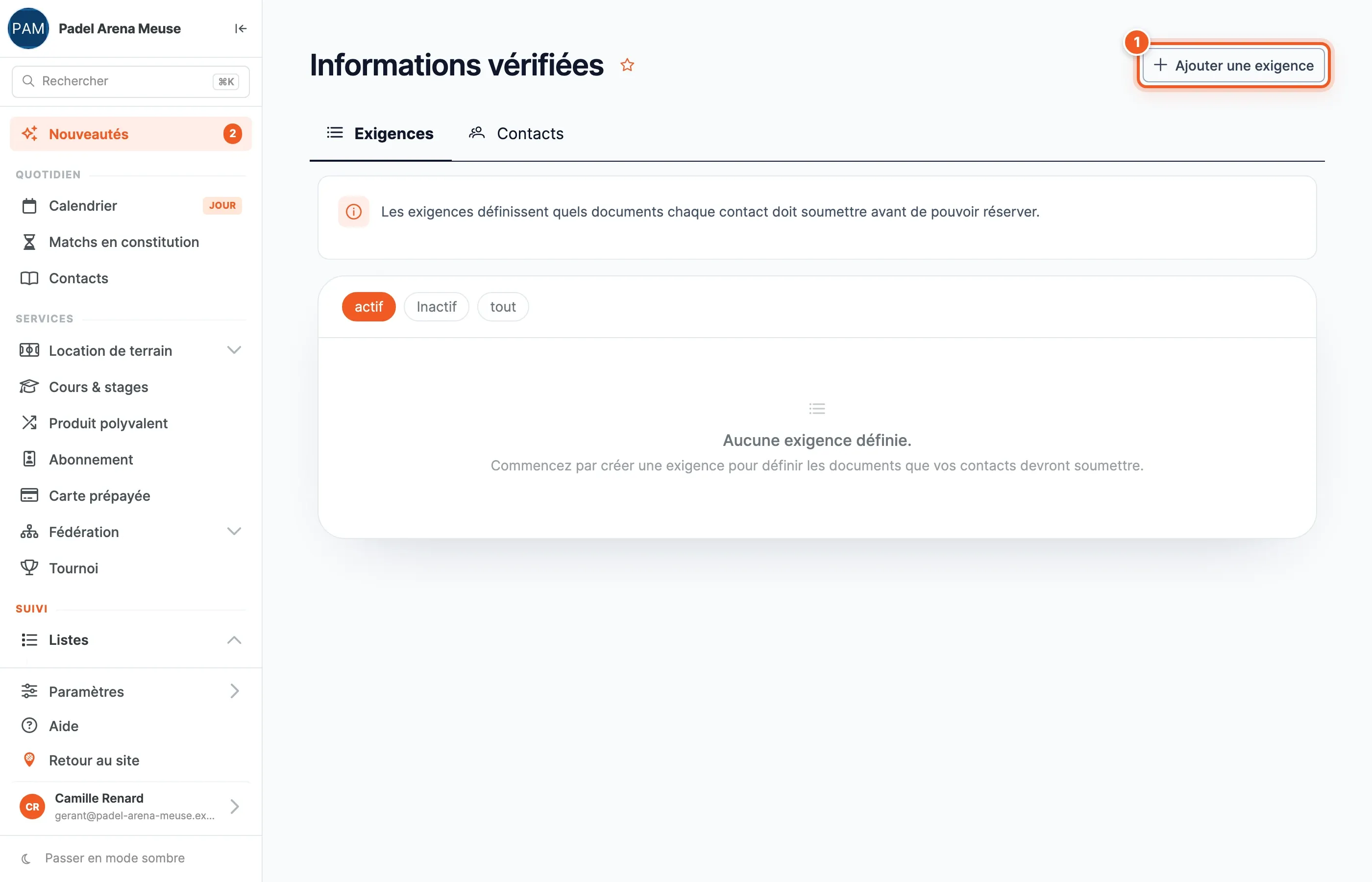 La page Informations vérifiées avec les onglets Exigences et Contacts et le bouton Ajouter une exigence