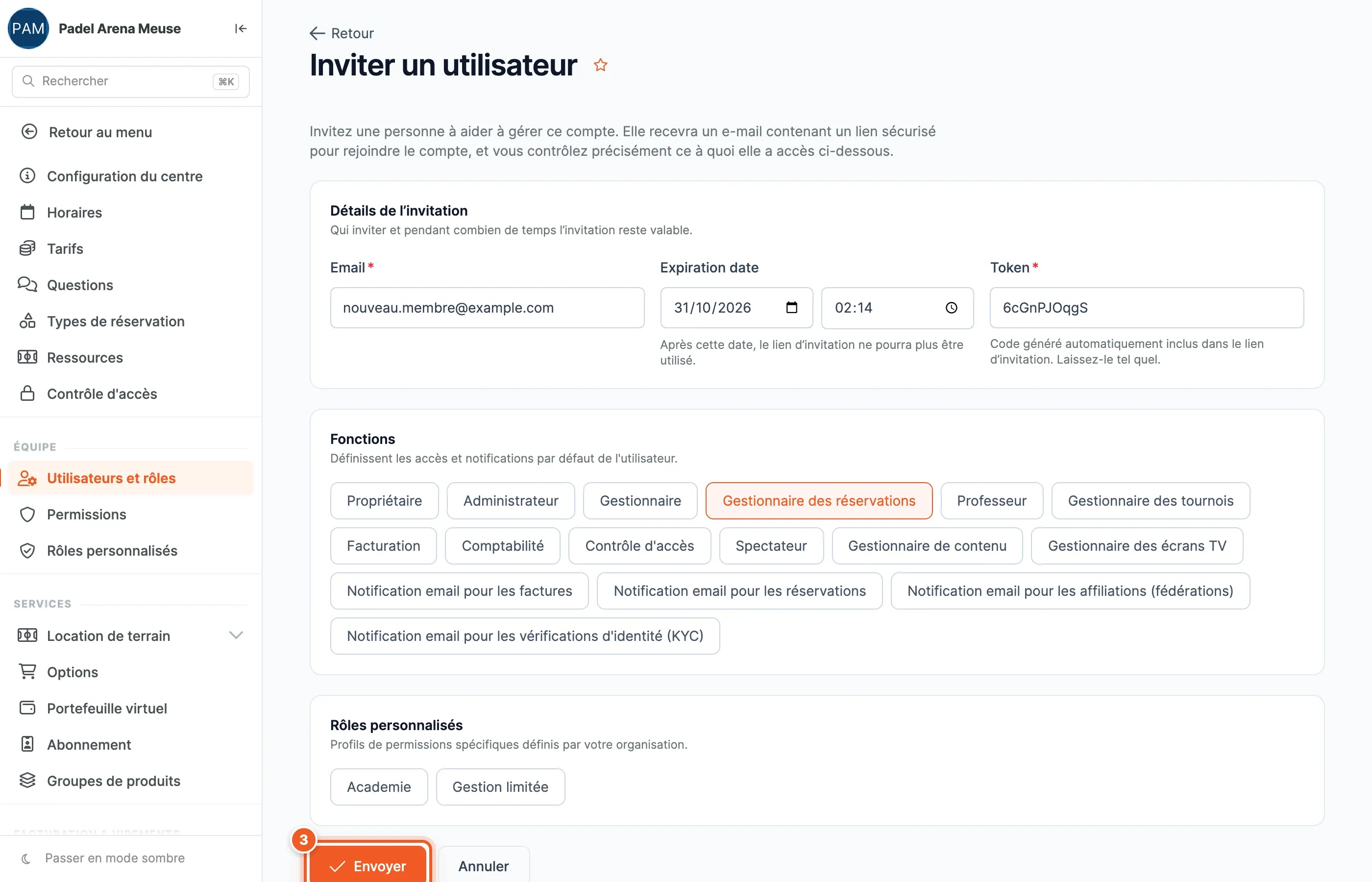 Bas du formulaire : les rôles personnalisés et le bouton Envoyer numéroté 3