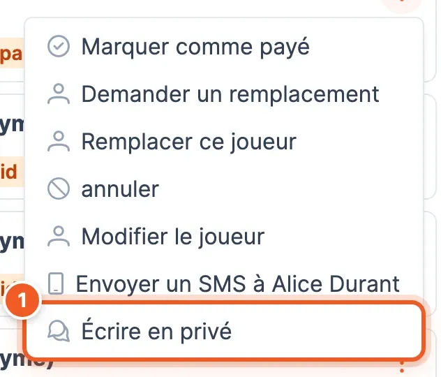 Menu d'un joueur dans le panneau de réservation, avec l'entrée « Écrire en privé » repérée par le chiffre 1