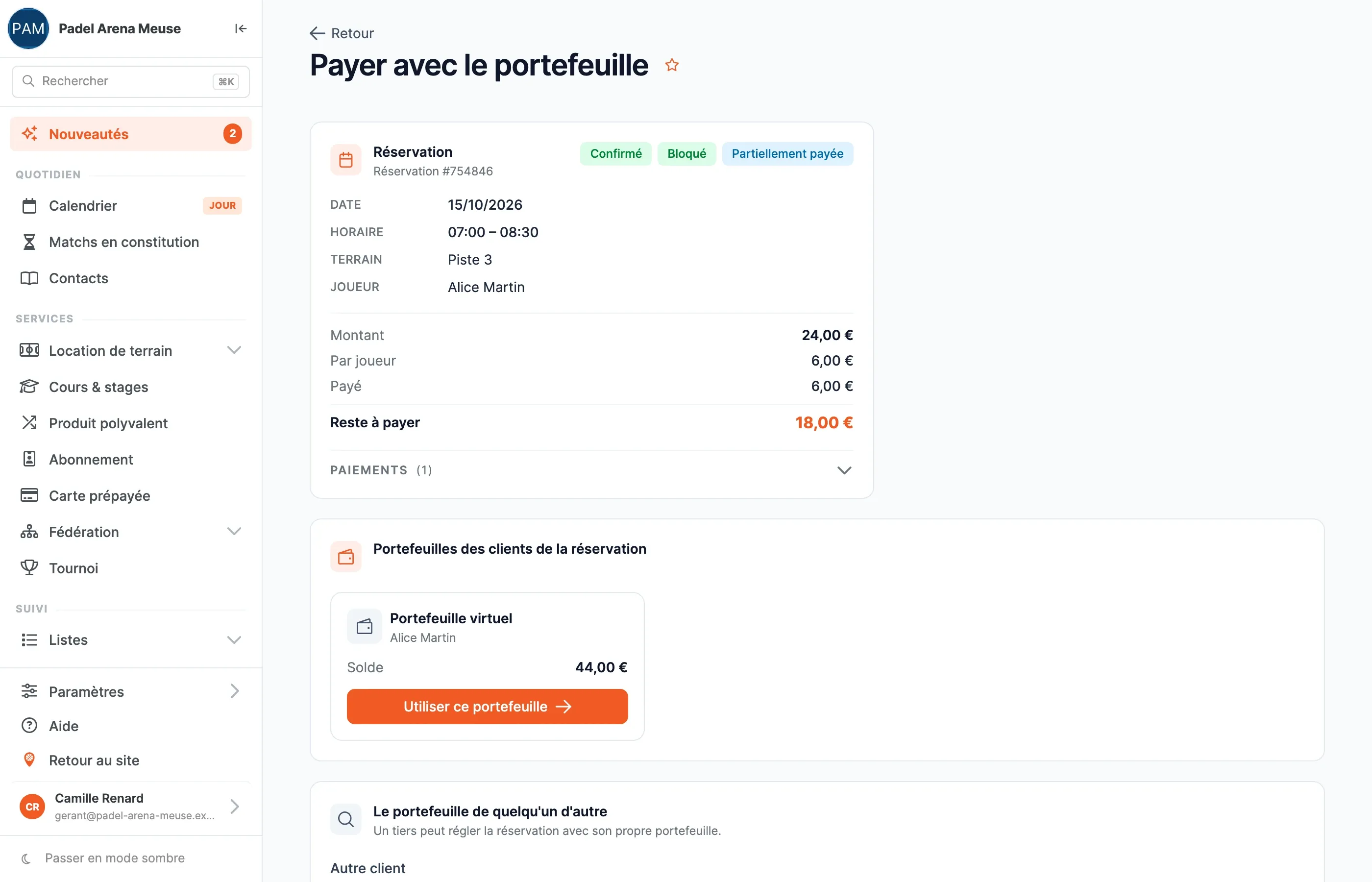 Page Payer avec le portefeuille : portefeuilles des clients de la réservation avec leur solde et le bouton Utiliser ce portefeuille